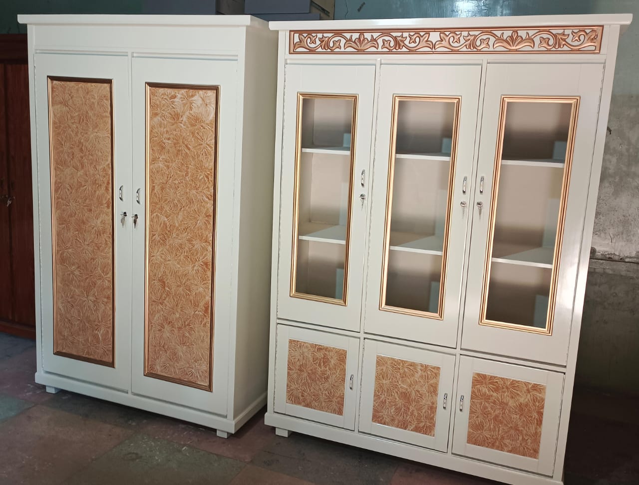 Cupboard showcase decco paint – Hashmi Living Concepts